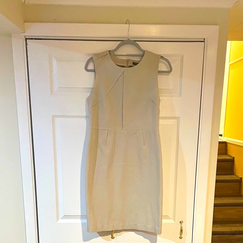 Women’s dress